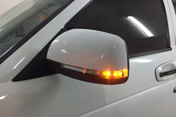 Повторители поворота Лада Приора 2 в зеркала "стандарт"